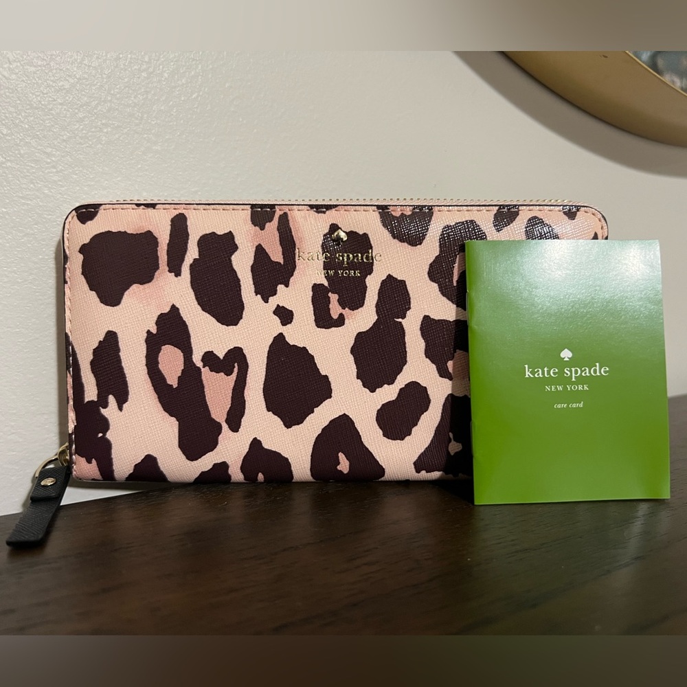 Kate Spade Large Zip Wallet